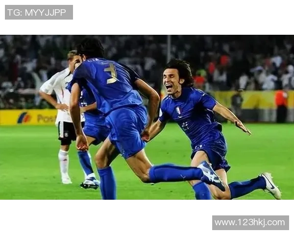 蓬的足球明星传奇之路：从青涩少年到世界瞩目的球场巨星